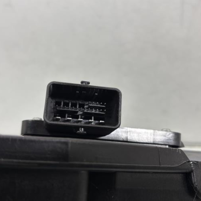 Bloc electrique de frein a main PEUGEOT 5008 1 Photo n°6