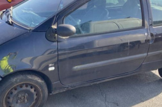 Poignee interieur avant gauche RENAULT TWINGO 1