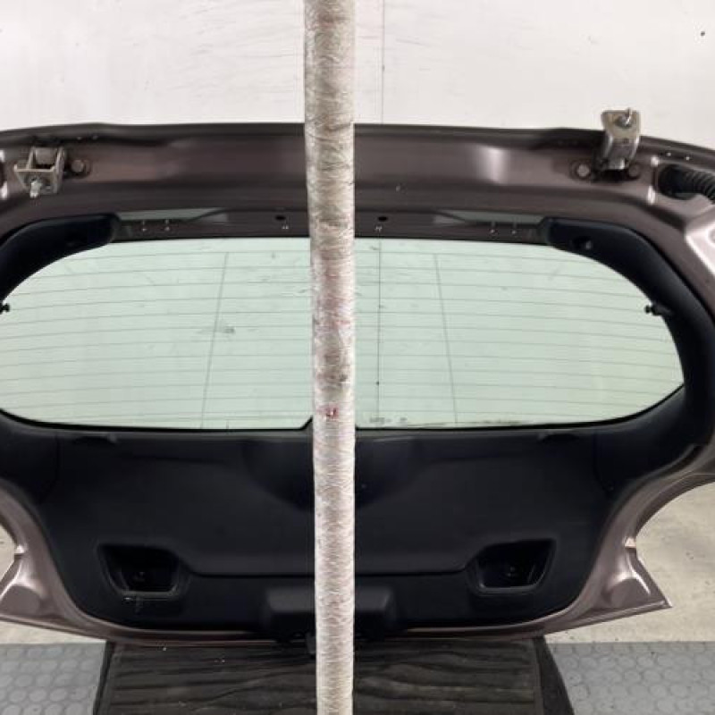 Malle/Hayon arriere PEUGEOT 208 1 Photo n°11