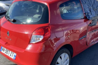 Pare choc arriere RENAULT CLIO 3