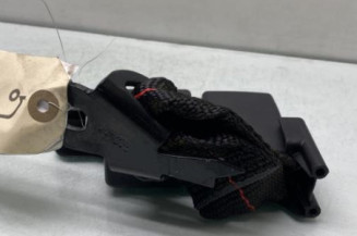 Attache ceinture arriere droit RENAULT CLIO 3