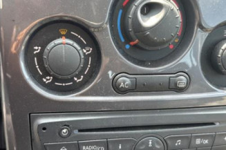 Attache ceinture arriere droit RENAULT CLIO 3