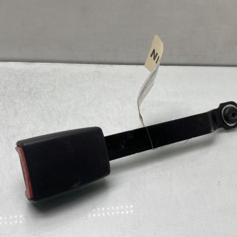 Attache ceinture avant droit RENAULT CLIO 3 Photo n°1
