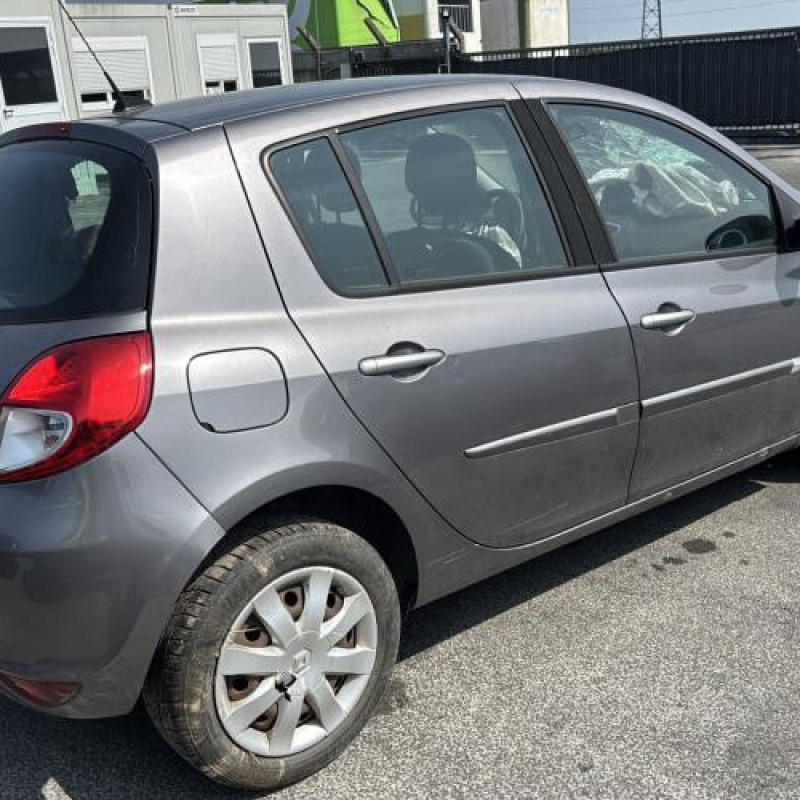 Compteur RENAULT CLIO 3 Photo n°19