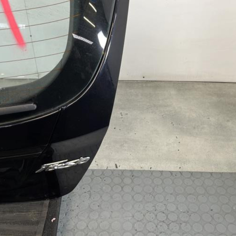 Malle/Hayon arriere FORD FIESTA 6 Photo n°4