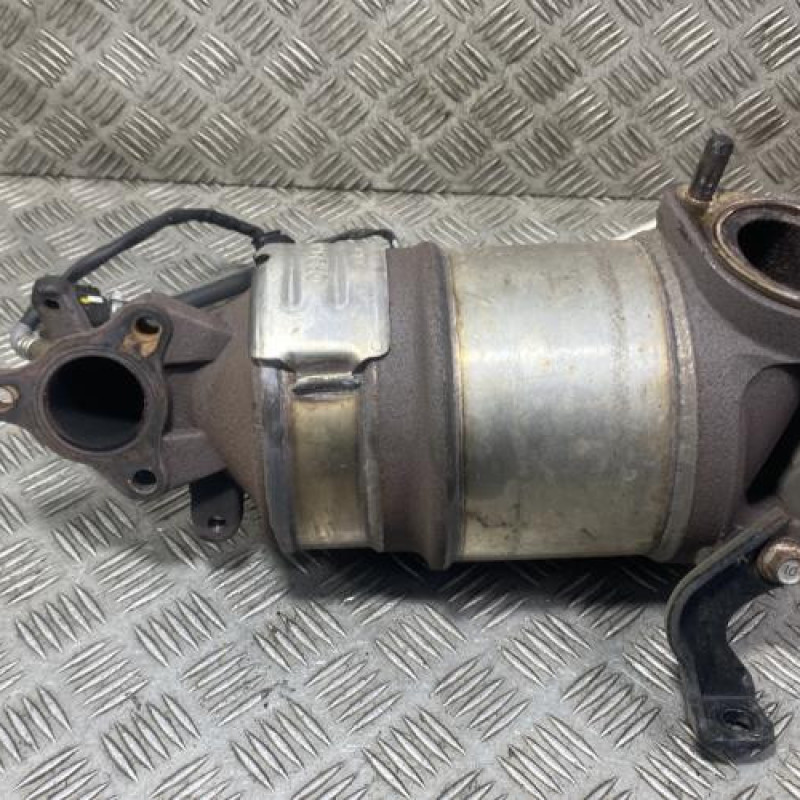 Catalyseur (echappement) KIA VENGA Photo n°2