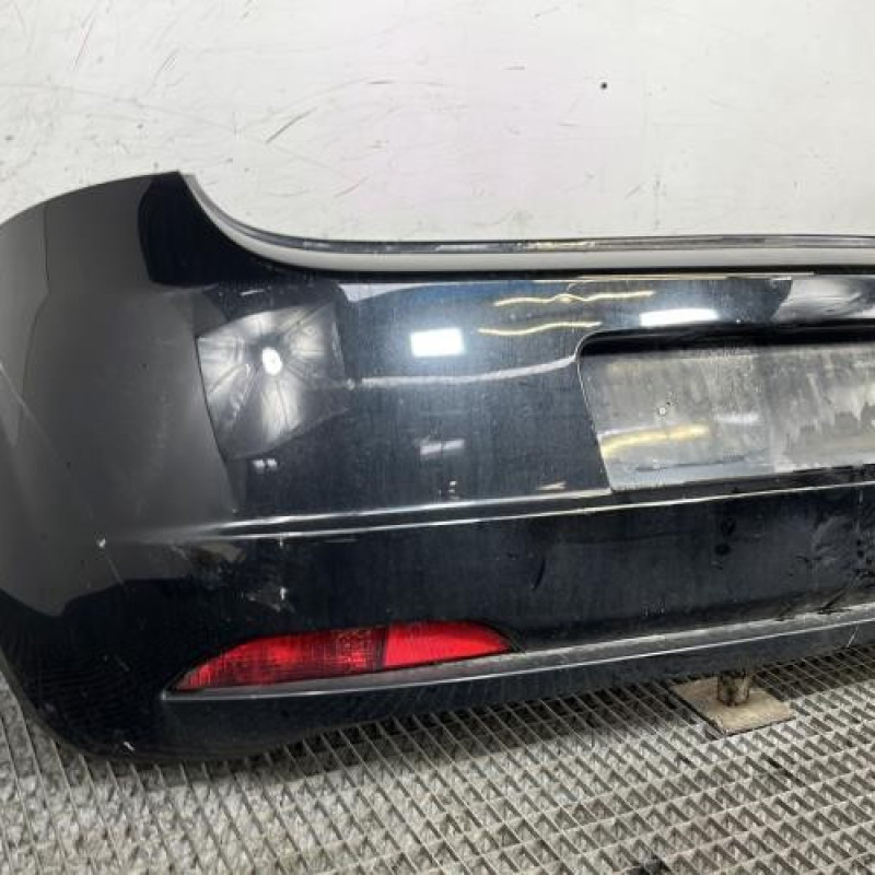 Pare choc arriere FIAT GRANDE PUNTO Photo n°2