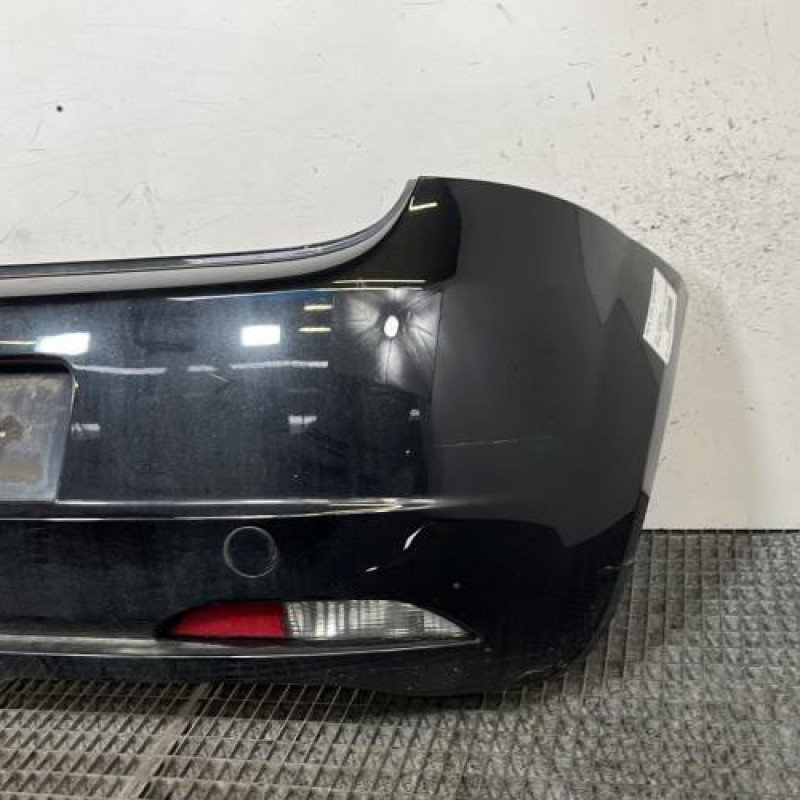Pare choc arriere FIAT GRANDE PUNTO Photo n°3