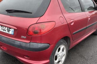 Pare choc avant PEUGEOT 206