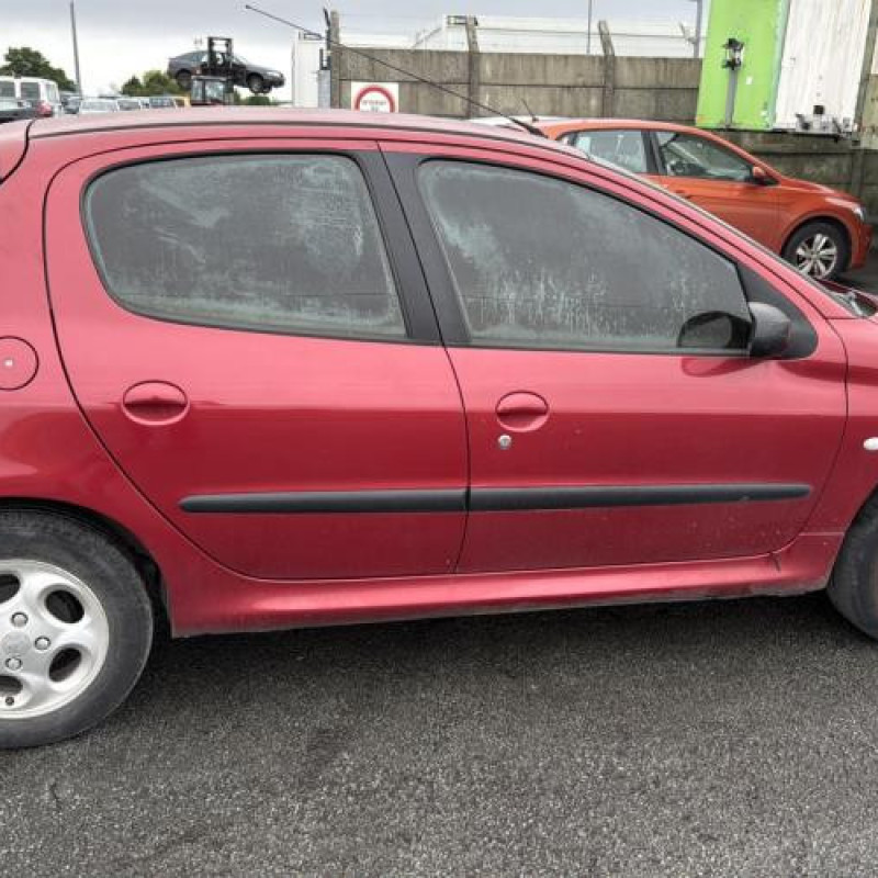 Pare choc avant PEUGEOT 206 Photo n°13