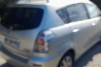 Pare choc arriere TOYOTA COROLLA VERSO 2