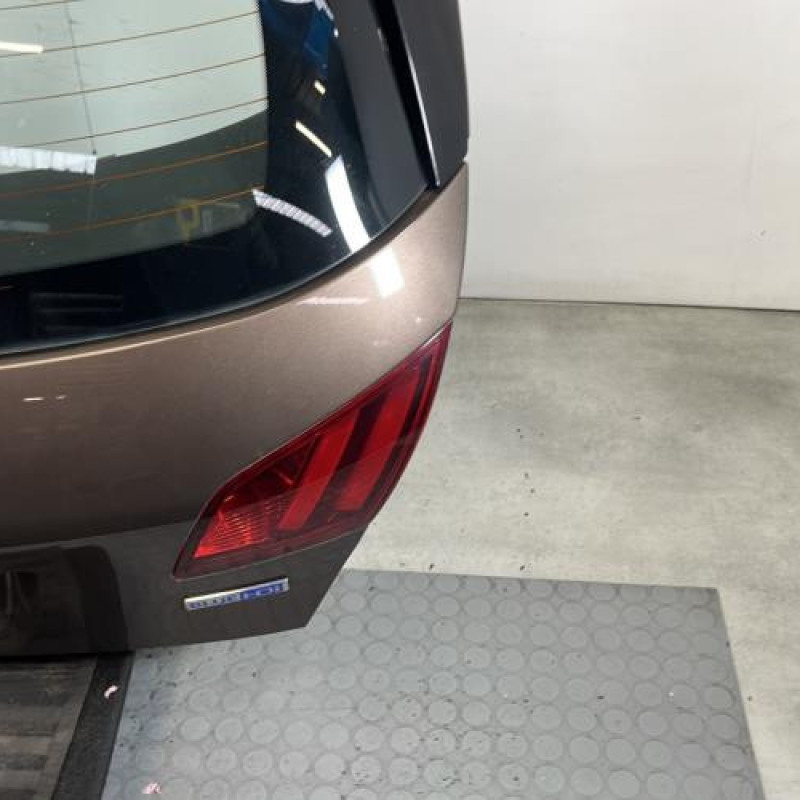 Malle/Hayon arriere PEUGEOT 308 2 Photo n°4