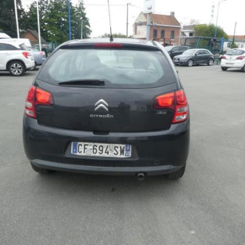 Pare choc arriere CITROEN C3 2 Photo n°11