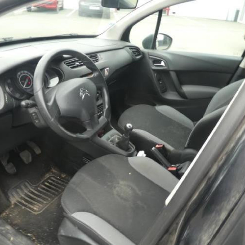 Pare choc arriere CITROEN C3 2 Photo n°15