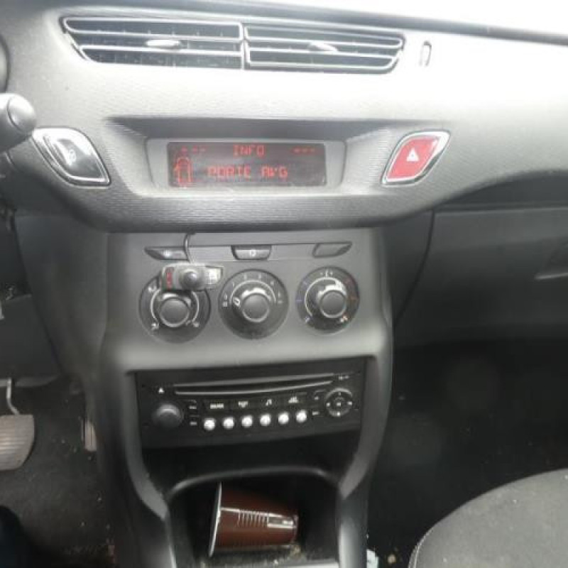 Pare choc arriere CITROEN C3 2 Photo n°17