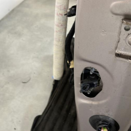 Porte avant gauche PEUGEOT 208 1