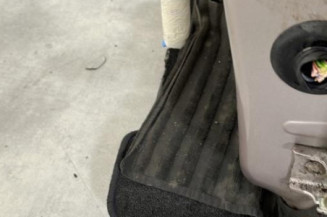 Porte avant gauche PEUGEOT 208 1