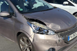 Plage arriere PEUGEOT 208 1