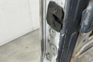 Porte de coffre droit RENAULT TRAFIC 2