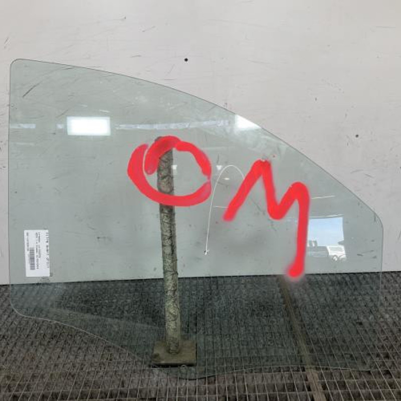 Vitre avant droit CITROEN NEMO Photo n°1