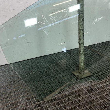 Vitre arriere droit MERCEDES CLASSE A 169