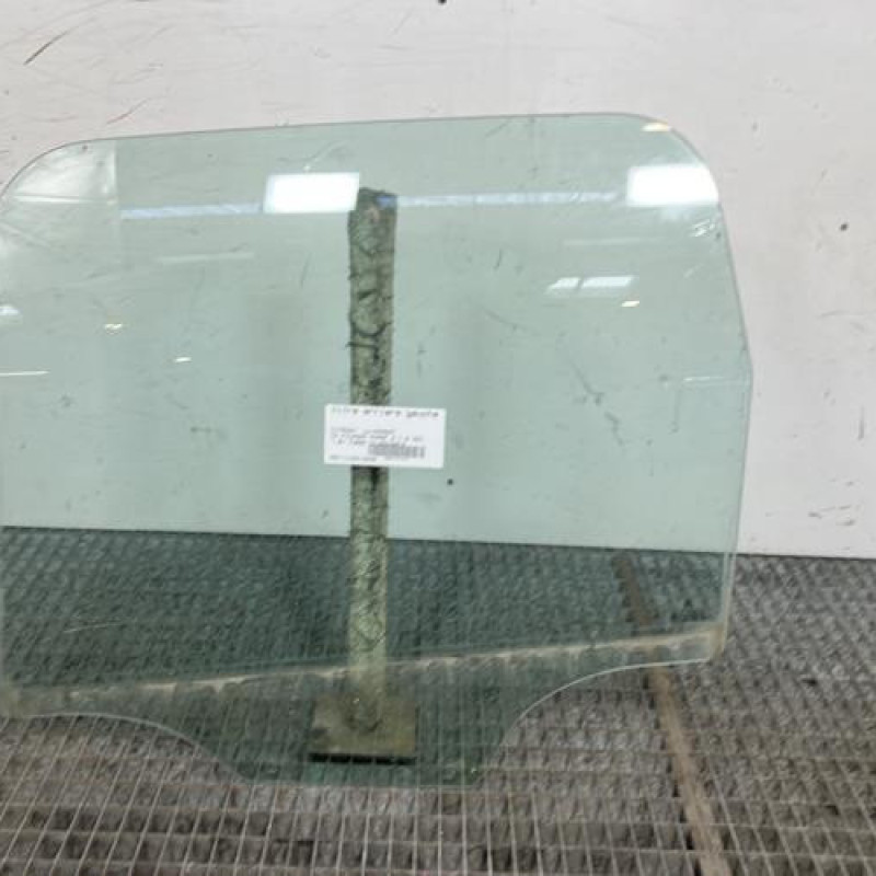 Vitre arriere gauche CITROEN C3 PICASSO Photo n°1