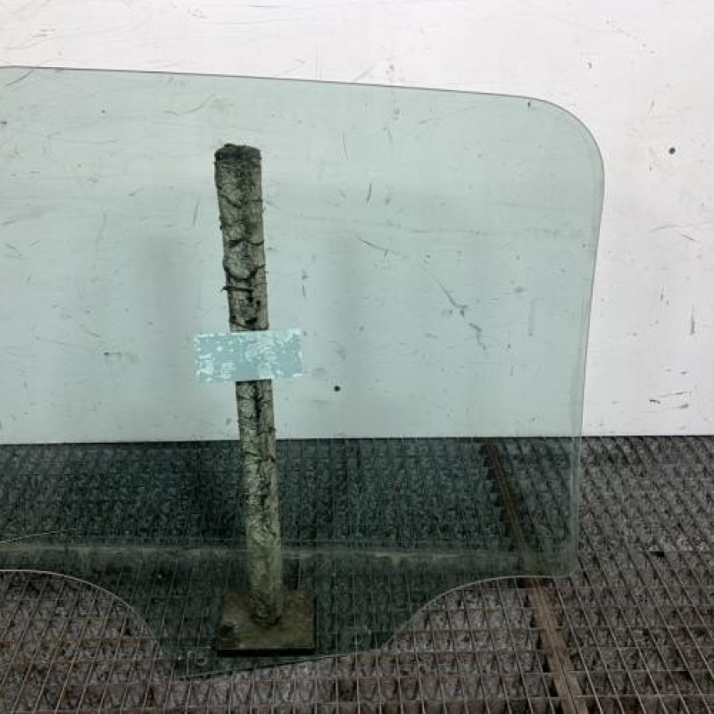 Vitre arriere gauche CITROEN C3 PICASSO Photo n°4