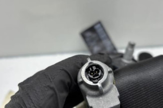 Pretensionneur de ceinture avant gauche PEUGEOT 5008 1