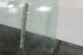 Vitre arriere droit DACIA SANDERO 1