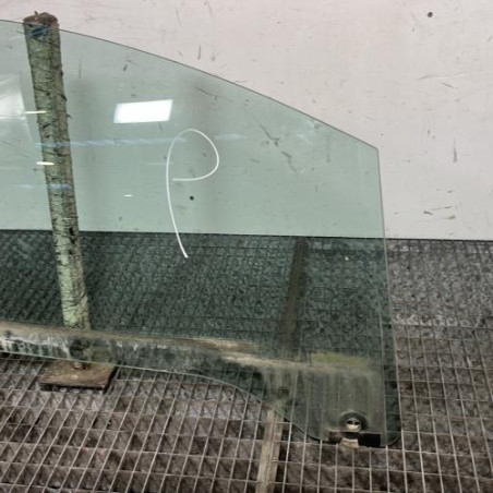 Vitre avant droit PEUGEOT 207
