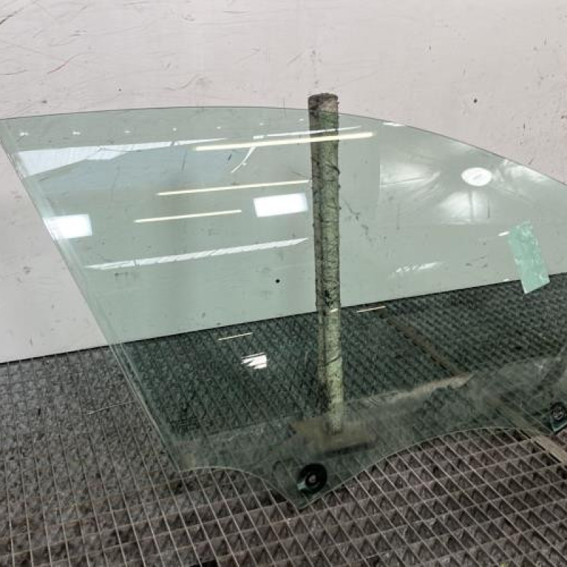 Vitre avant droit PEUGEOT 308 2 Photo n°3