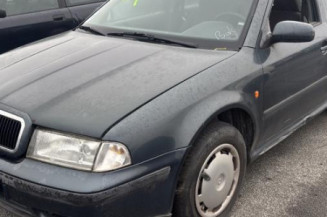 Retroviseur gauche SKODA OCTAVIA 1