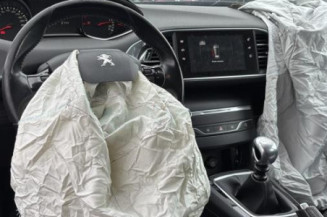 Vitre avant gauche PEUGEOT 308 2