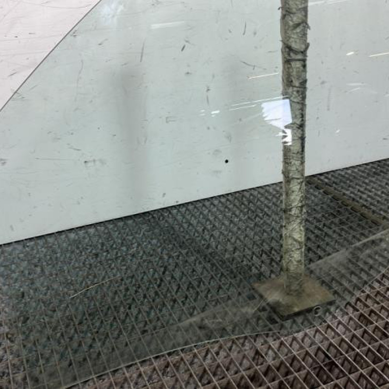 Vitre avant gauche CITROEN NEMO Photo n°2