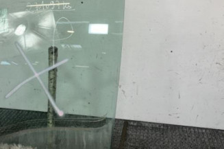 Vitre avant gauche RENAULT MASTER 2