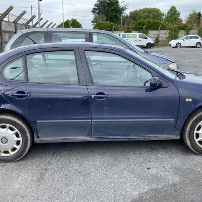 Moteur essuie glace avant SEAT TOLEDO 2 Photo n°14