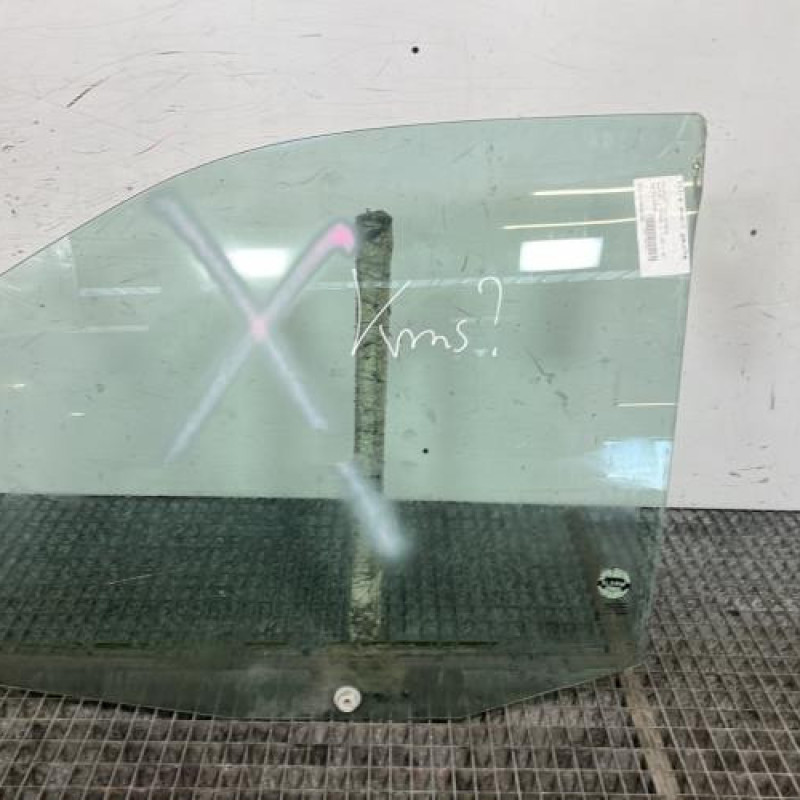 Vitre avant gauche PEUGEOT EXPERT 1 Photo n°1