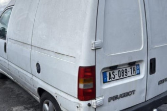 Vitre avant gauche PEUGEOT EXPERT 1