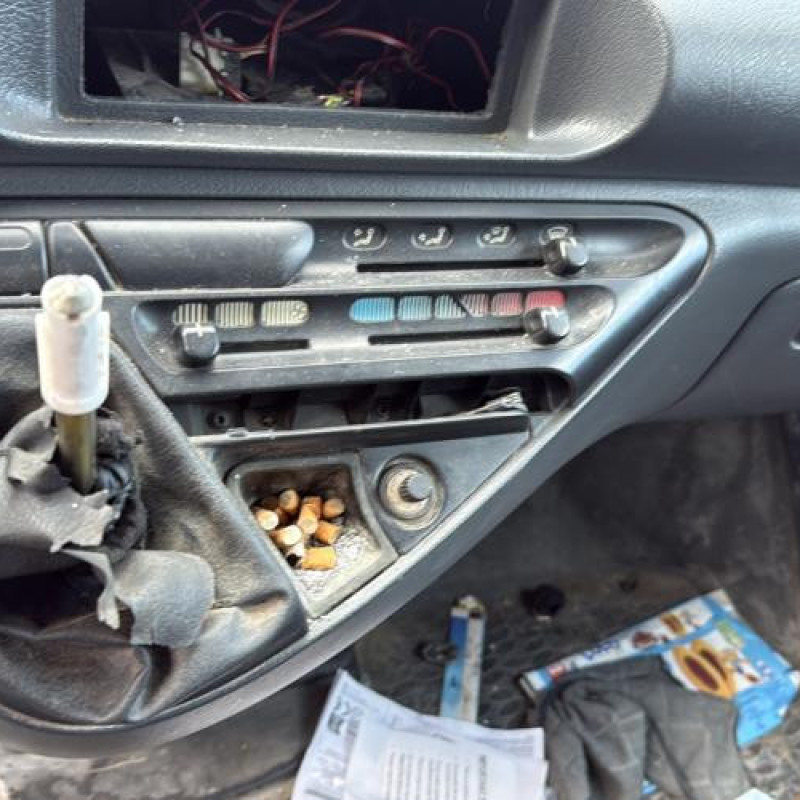 Vitre avant gauche PEUGEOT EXPERT 1 Photo n°11