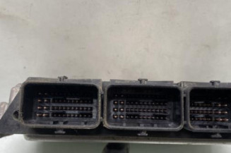 Calculateur moteur RENAULT TRAFIC 2