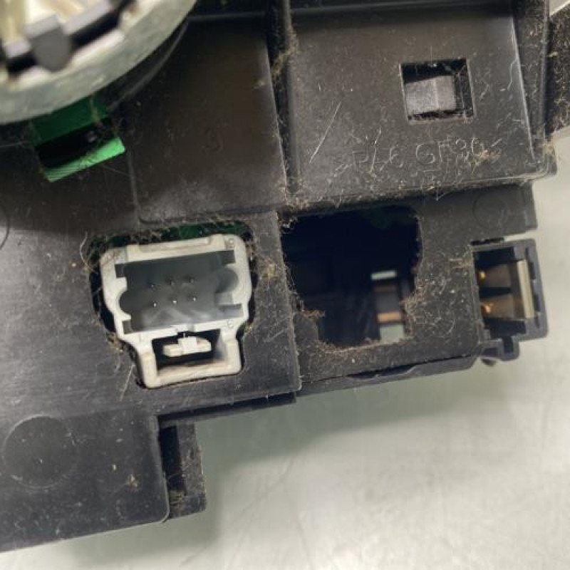 Com (Bloc Contacteur Tournant+Commodo Essuie Glace+Commodo Phare) PEUGEOT EXPERT 2 Photo n°6