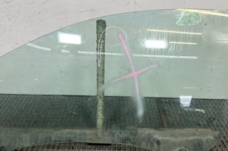 Vitre avant gauche RENAULT CLIO 3 Photo n°1