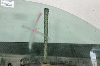 Vitre avant gauche RENAULT CLIO 3