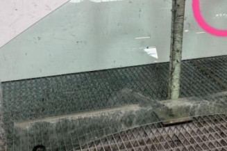 Vitre avant gauche RENAULT CLIO 3