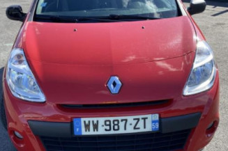 Vitre avant gauche RENAULT CLIO 3