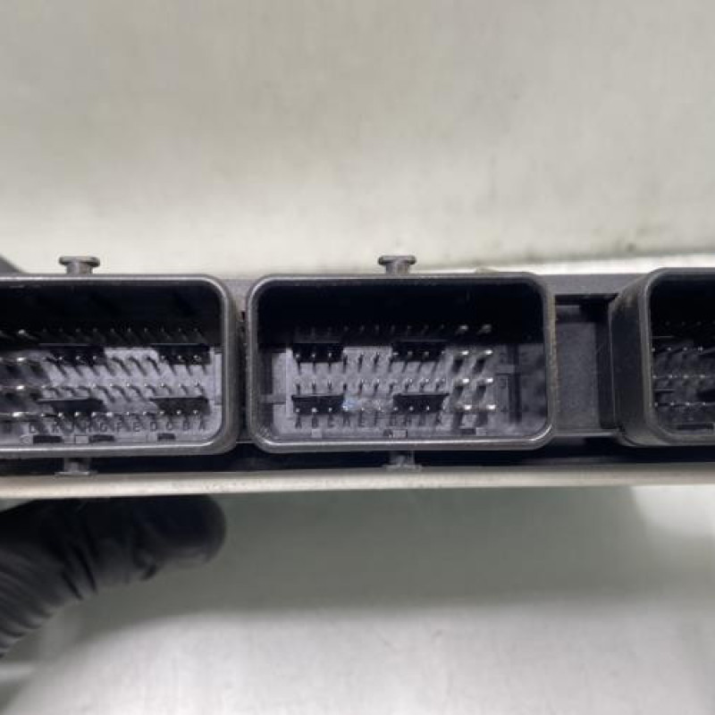 Calculateur moteur RENAULT KANGOO 2 Photo n°3