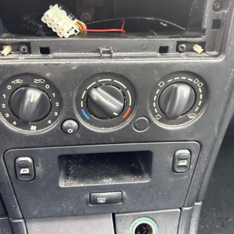 Bras essuie glace arriere CITROEN XSARA Photo n°20