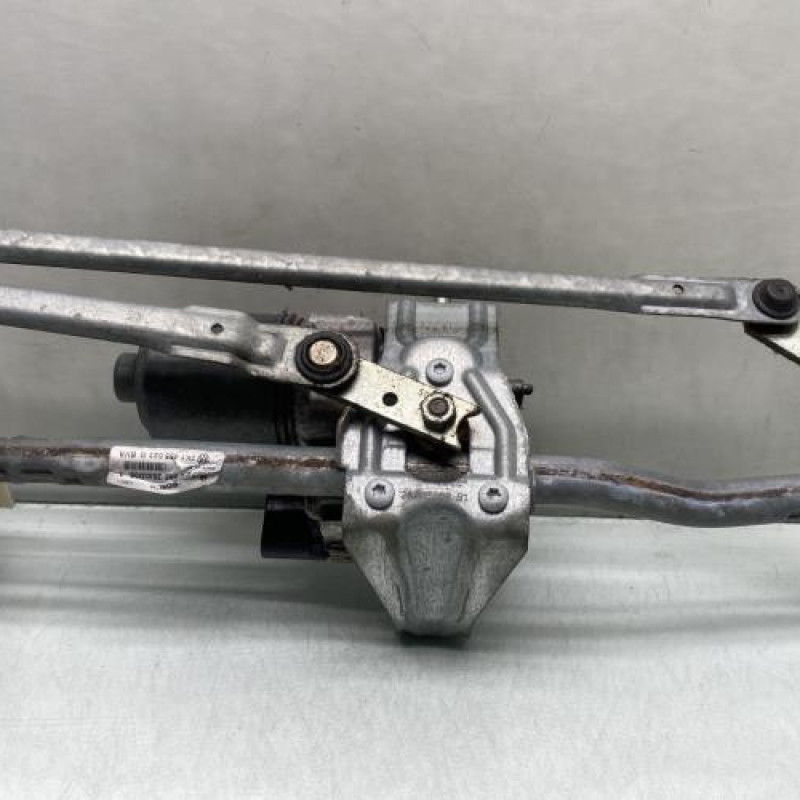 Moteur essuie glace avant VOLKSWAGEN CADDY 3 Photo n°4