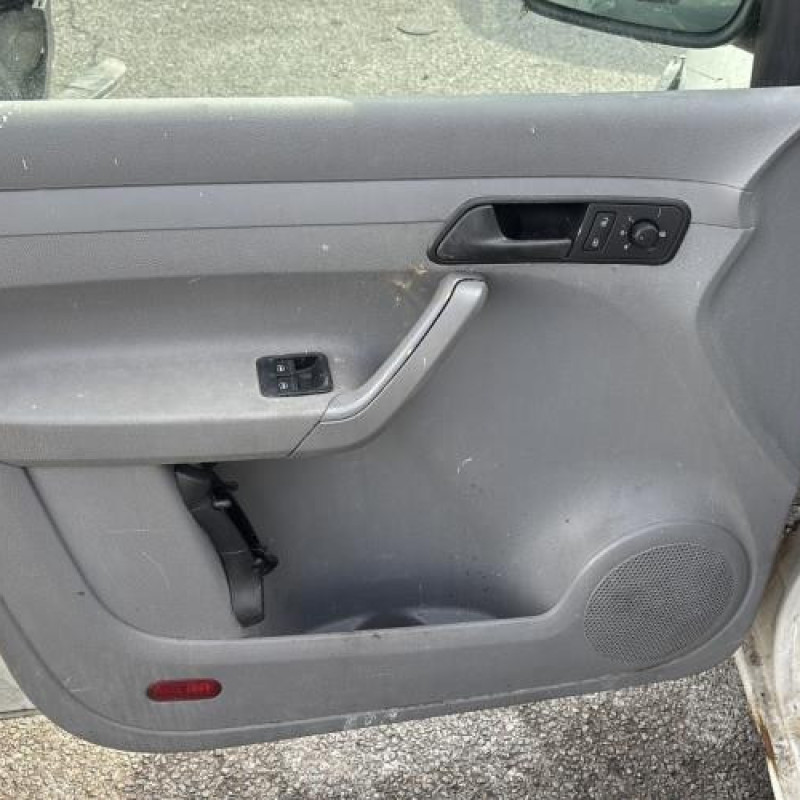 Moteur essuie glace avant VOLKSWAGEN CADDY 3 Photo n°15