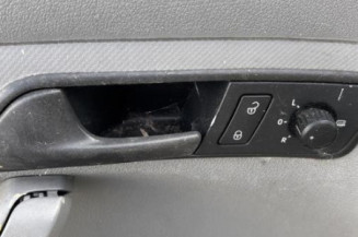 Moteur essuie glace avant VOLKSWAGEN CADDY 3